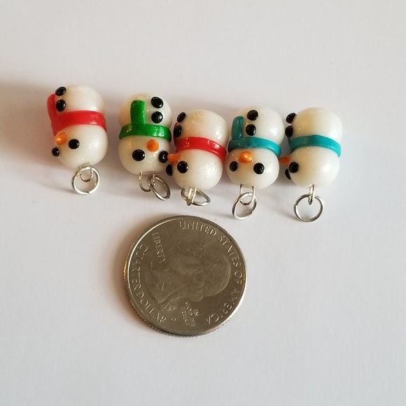 Relisted -Lot of 5 Snowman charms made of clay winter holiday Christmas pendants - Picture 9 of 9